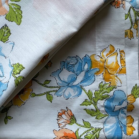 Vintage Flower Print Queen Flat Sheet and Pillowcase - Picture 4 of 4